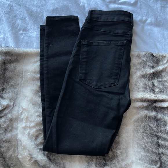 NEW: ZARA | High Waist Black Jeans - Picture 6 of 6